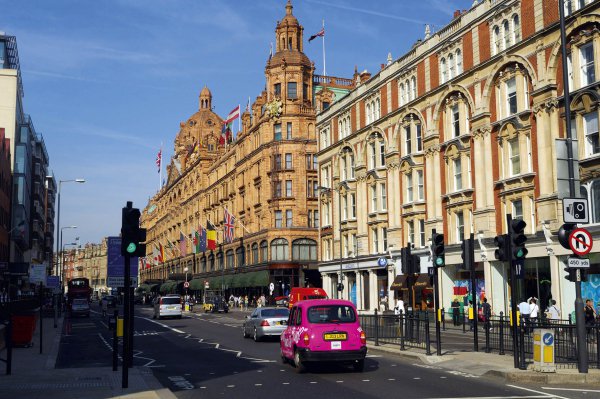 哈罗德百货-三联生活周刊