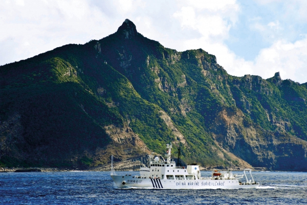 2012年9月14日,中国海监15号船抵达钓鱼岛及其附属岛屿海域进行维权