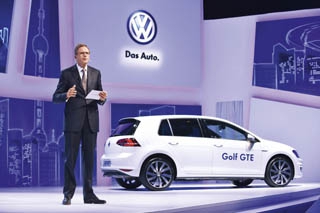 关于大众披露新能源汽车引进计划的专升本毕业论文范文