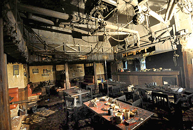 2平方米的利润和15条人命-三联生活周刊