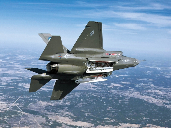 洛克希德·马丁公司开发的f-35战机