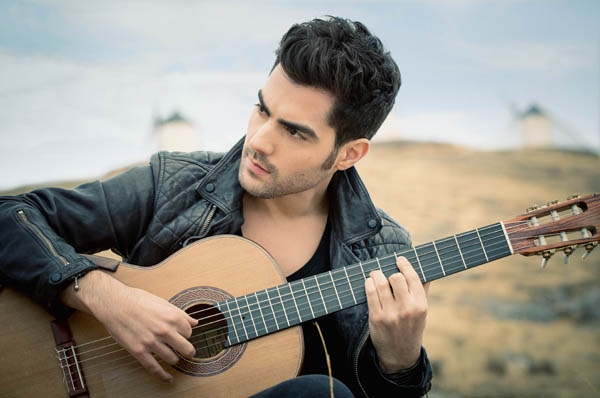 古典吉他演奏家米洛什