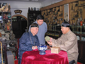 电视热了古玩业