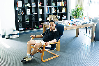 张黎:两种信仰,一种情怀_三联生活周刊